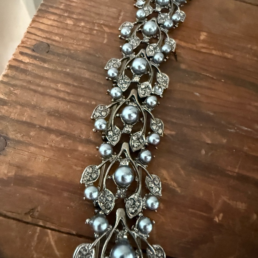 Elegant Silver Pearl Necklace and Earrings